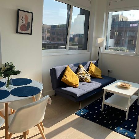 Central Location, Parking, Wi-Fi, Modern Apartment Milton Keynes Kültér fotó