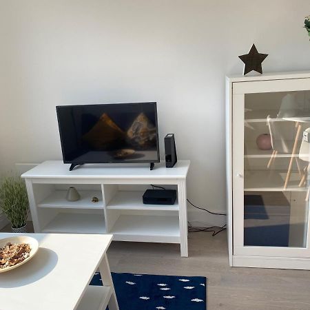 Central Location, Parking, Wi-Fi, Modern Apartment Milton Keynes Kültér fotó