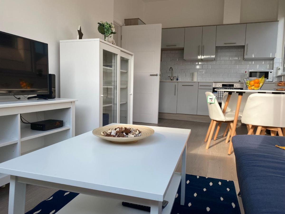 Central Location, Parking, Wi-Fi, Modern Apartment Milton Keynes Kültér fotó